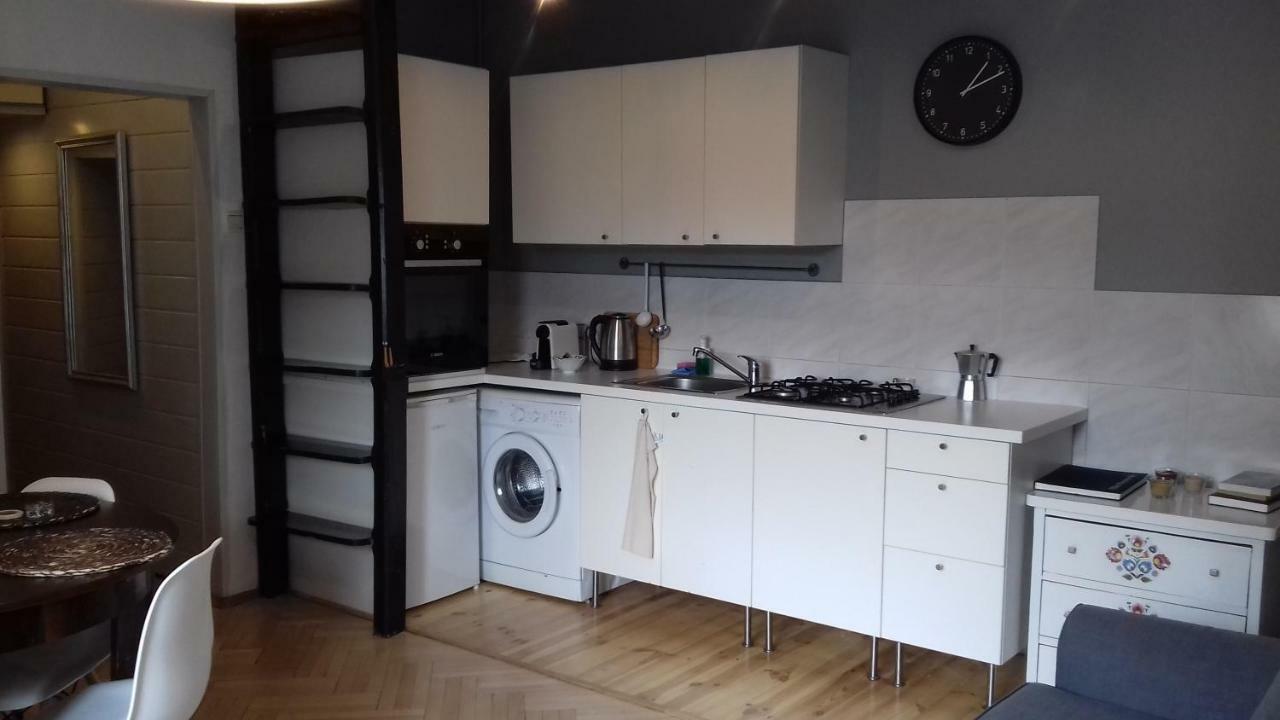 Wlasny Pokoj Appartement Krakau Buitenkant foto